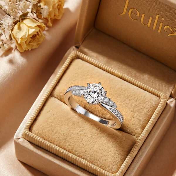 Jeulia Simple Round Cut Promise Ring Twist Design Sterling Silver（演示）