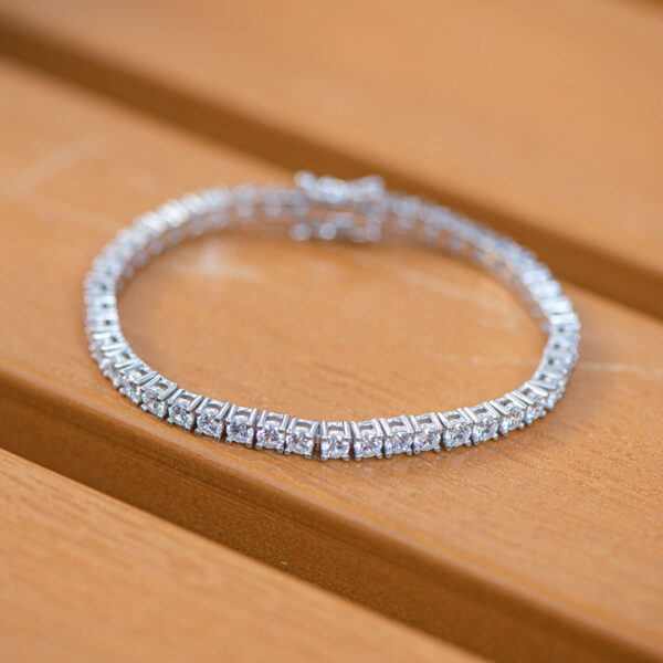 New minimalist luxury boutique exquisite ins style bracelet for women, full diamond S925 sterling silver high-end tennis chain