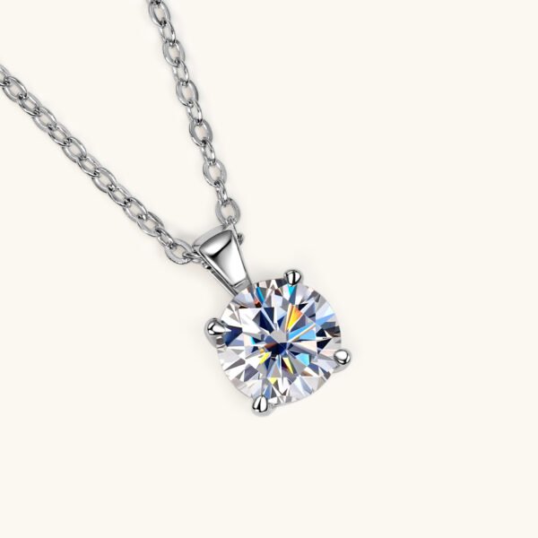 Anryss 925 sterling silver Fairy-like sweet and cool moissanite necklace/choker with a unique and sophisticated feel