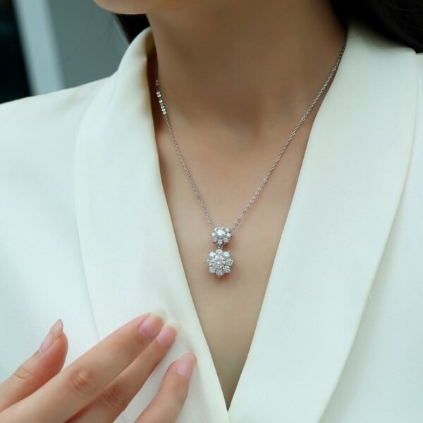 Anryss 925 sterling silver French chic and elegant clavicle necklace a touch of luxury layered with moissanite necklaces