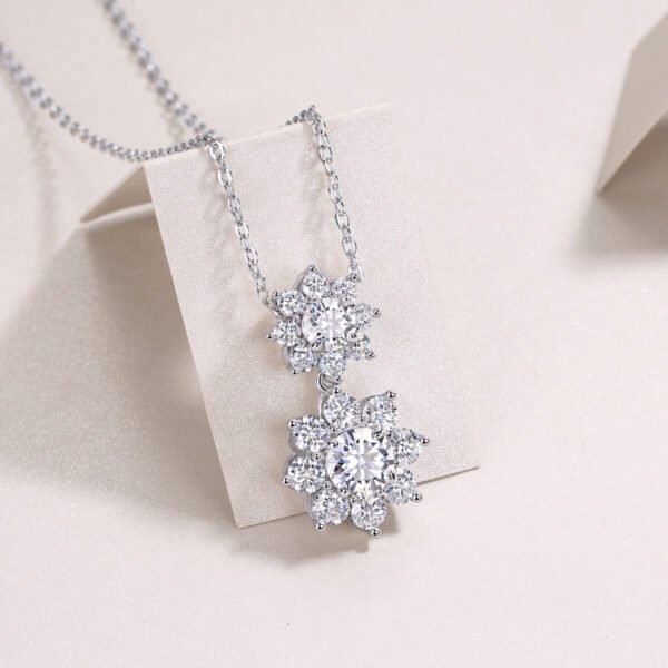 Anryss 925 sterling silver French chic and elegant clavicle necklace a touch of luxury layered with moissanite necklaces