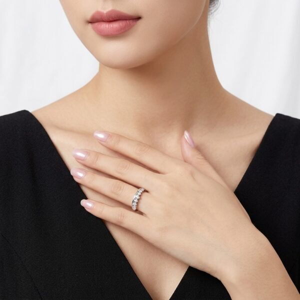 Anryss 925 sterling silver Moissanite closed-loop rings are hot-selling fashionable office lady style rings