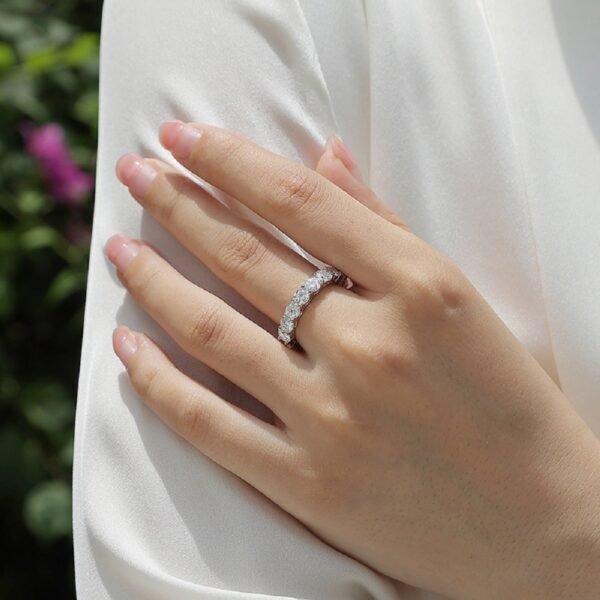 Anryss 925 sterling silver tylish colorfast fully inlaid moissanite ring - understated luxury for niche buyers
