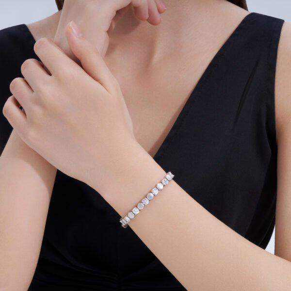 Anryss 925 sterling silver Moissanite tennis bracelet for women exuding sophistication