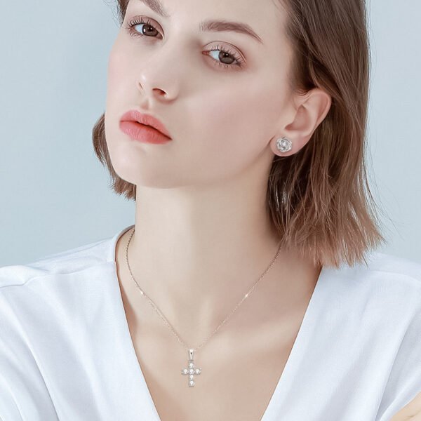 Anryss 925 sterling silver "Insta-style" fresh and minimalist rose gold moissanite stud earrings